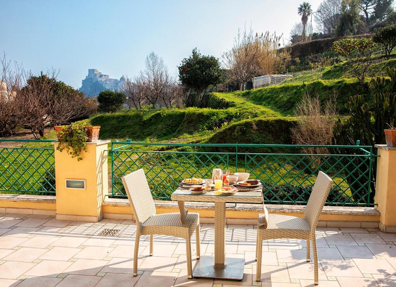 B&B Marcantonio - Ischia Ponte Eksteriør billede